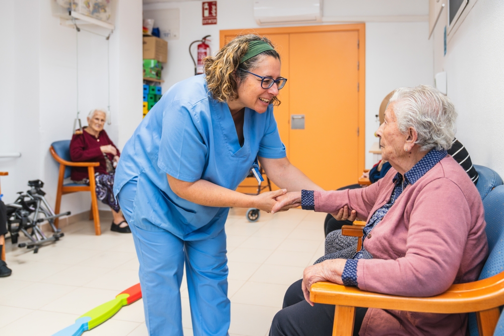 Home Care vs Nursing Home in NYC: What’s the Difference?